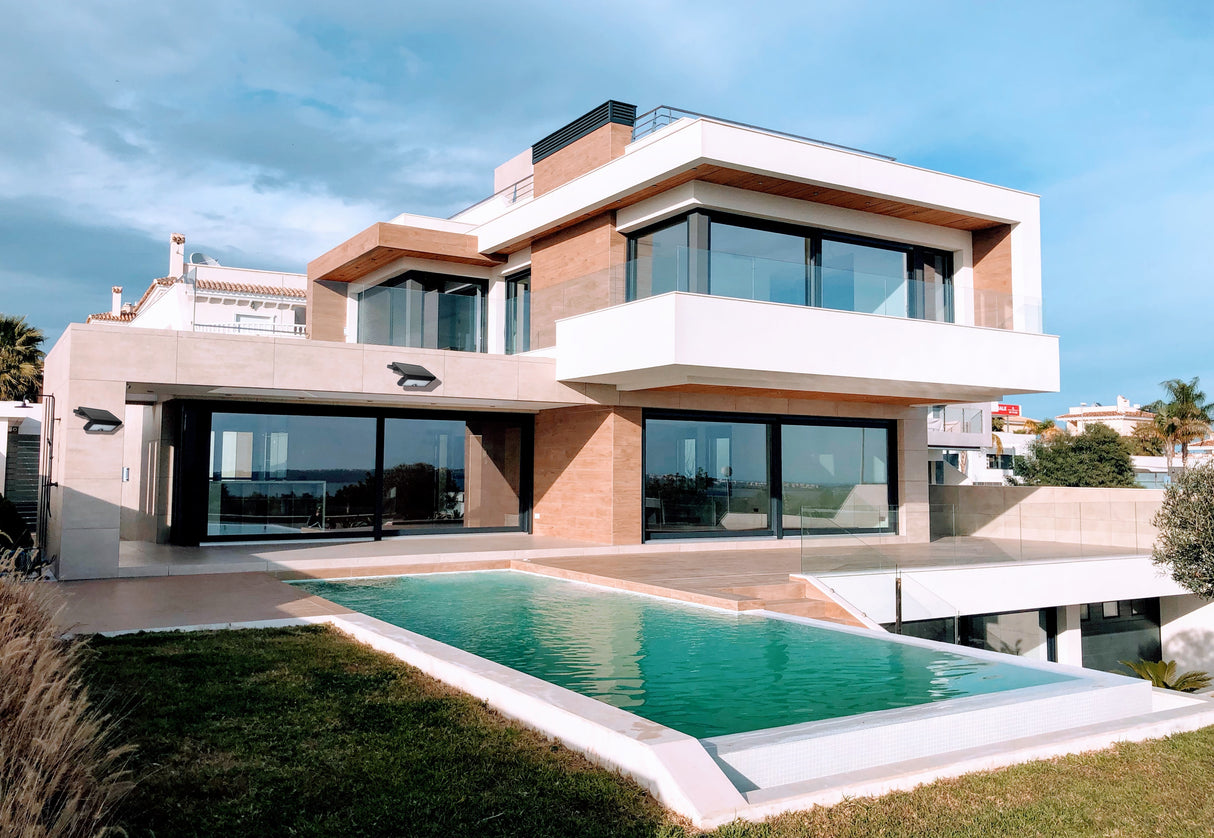 Faretto/Proiettore ad Energia Solare Led 10W - 1150Lumen 5-in-1 Multifunzionale