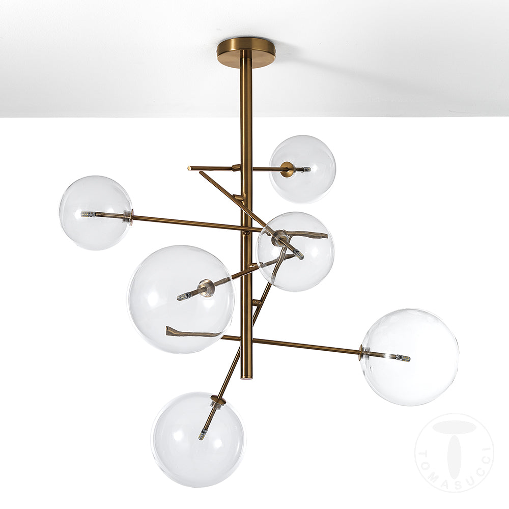 Lampadario realizzato in metallo verniciato Ottone anticato opaco