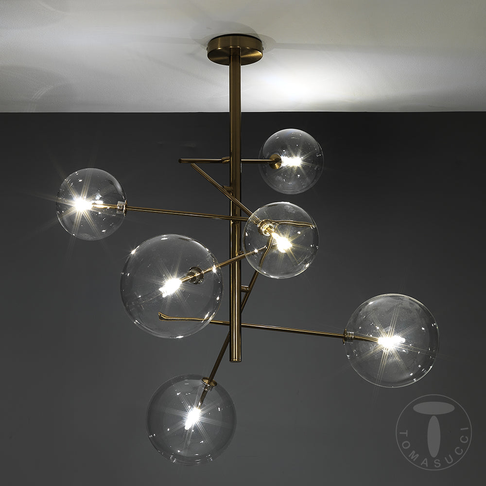Lampadario realizzato in metallo verniciato Ottone anticato opaco