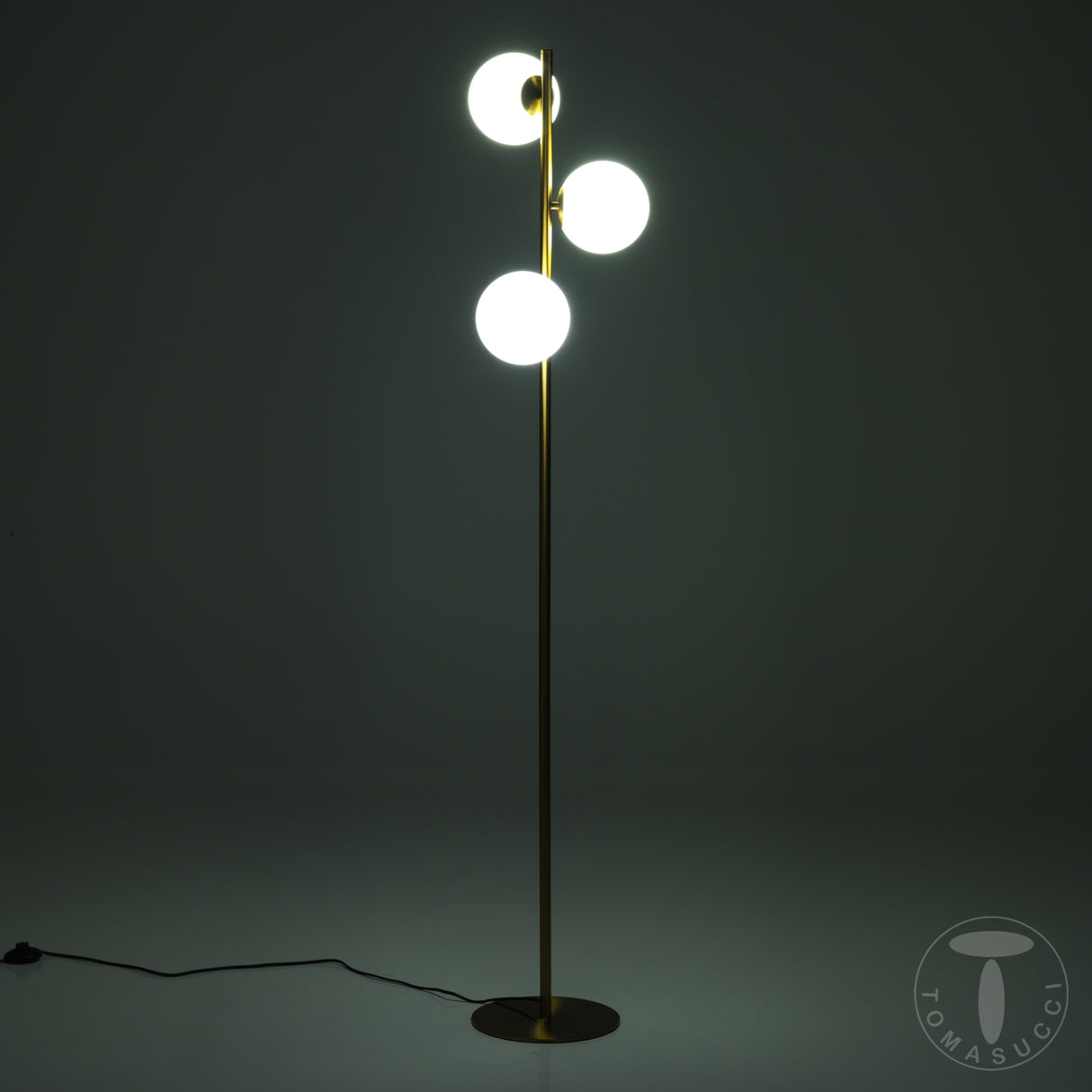 Lampada da terra struttura in acciaio finitura Ottone