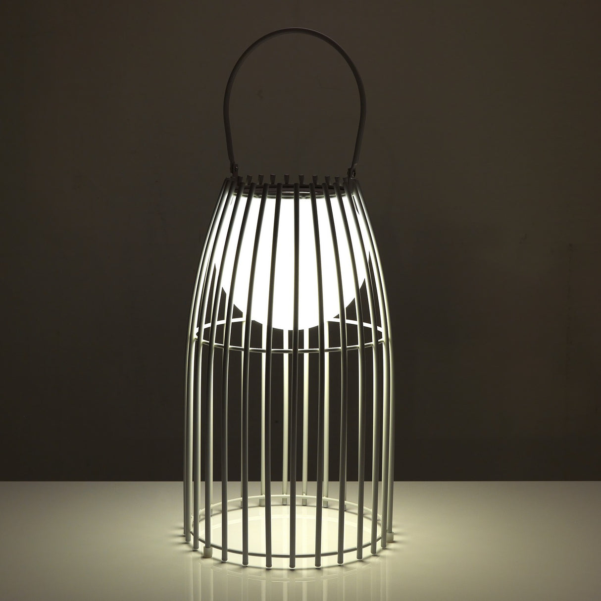 Lampada da tavolo Big senza cavo con luce regolabile in 3 intensità