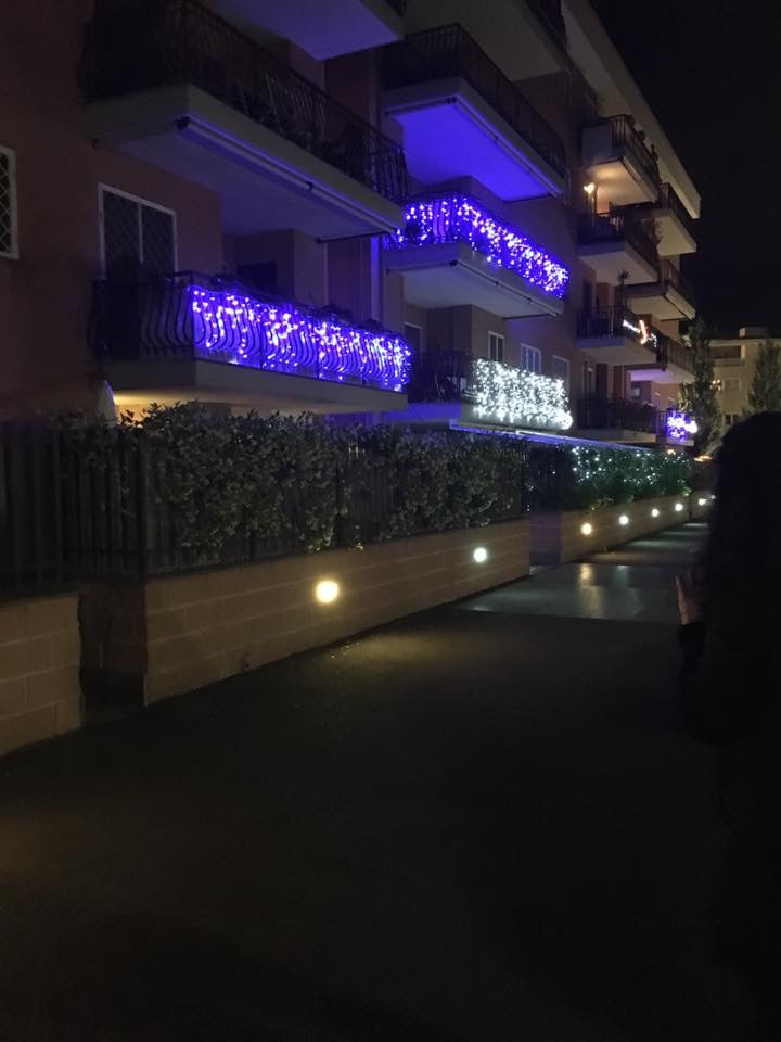 Tenda luminosa professionale 150Led con led Flash, cavo gommato, collegabile in serie fino a un max di 4Tende