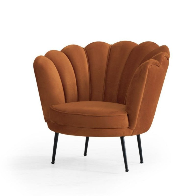 Poltrona in velluto ruggine con piedini neri